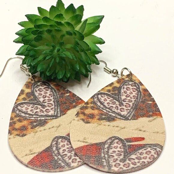 Leopard Print Earring, Heart Earring, Valentine Earring, Gift Idea, Boho Earring - Picture 3 of 4
